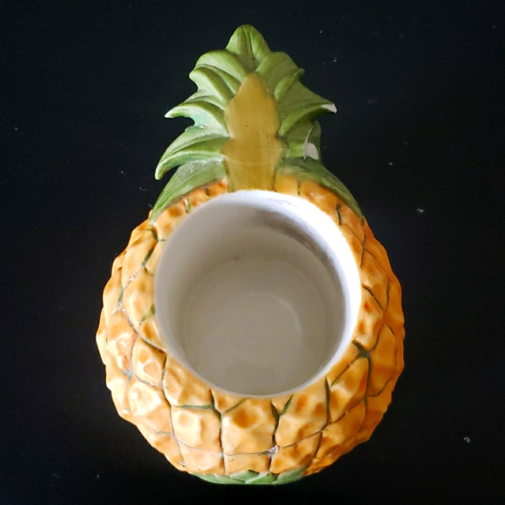 Pineapple candel holder